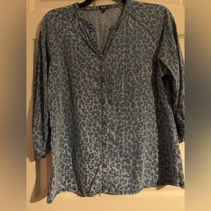 Reba Denim,  Blouse, top, shirt, button down, size Large, leopard/cheetah print